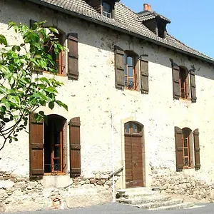 Les Du Bourg Vitrac (Cantal)