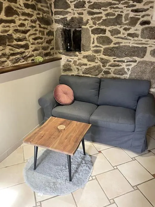 Le Manoir Lacalmontie Vitrac  0*, Vitrac (Cantal)